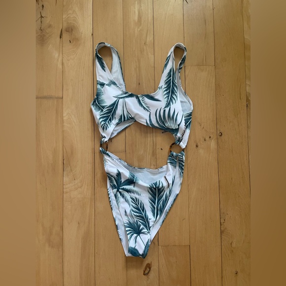 SHEIN | NWOT | One Piece Tropical Cut Out Bathing Suit - Picture 3 of 8